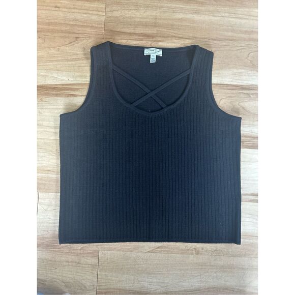 St. John Sport Ribbed Sleeveless Black Top - Picture 1 of 4